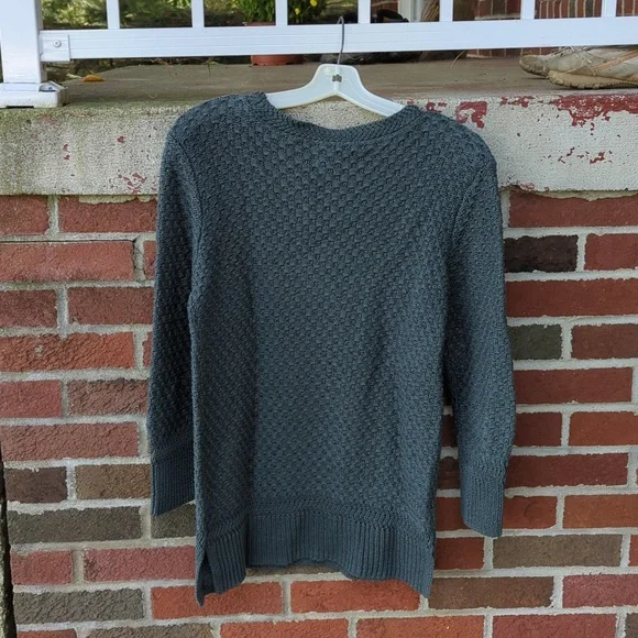 Ann Taylor sweater medium - Picture 7 of 9
